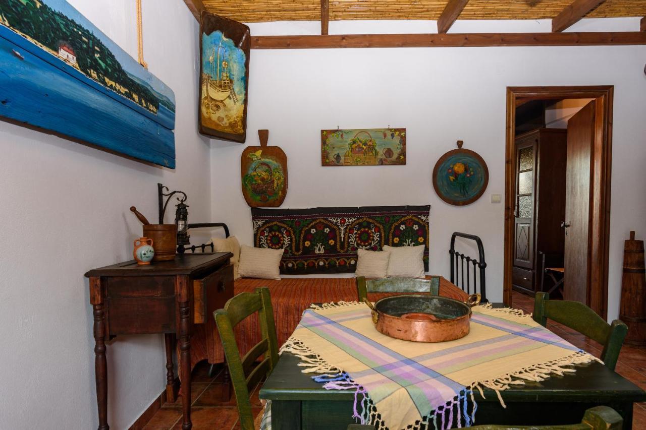 Eros Pittoresque Retreats - Perfect Location, Panoramic Seaview Короні Екстер'єр фото