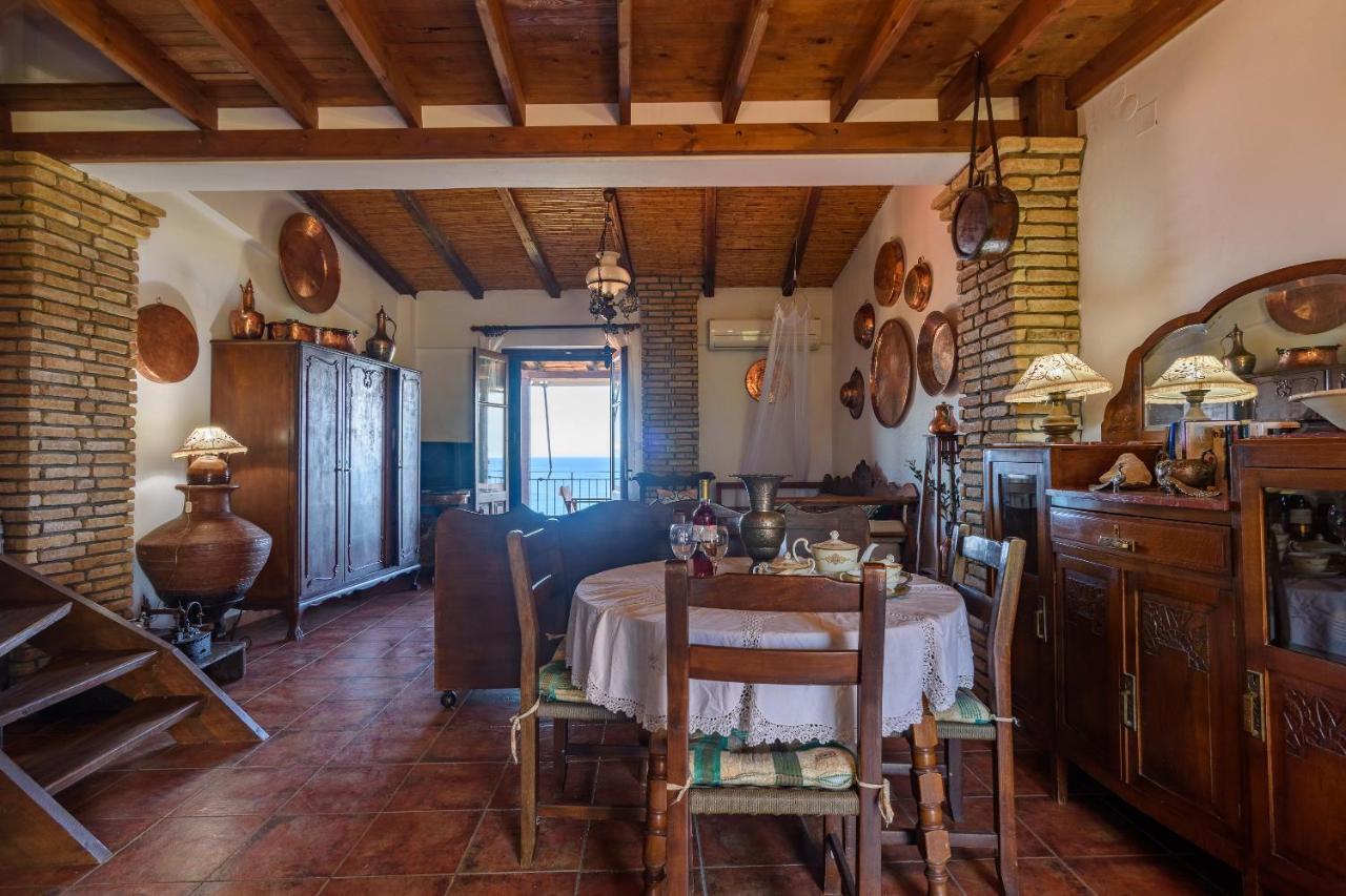 Eros Pittoresque Retreats - Perfect Location, Panoramic Seaview Короні Екстер'єр фото